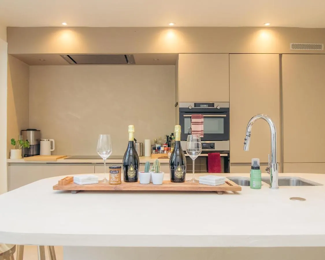 Casa de Férias Luxe Woning Met Tuin + Jacuzzi En Bbq Vila Antuérpia Bélgica